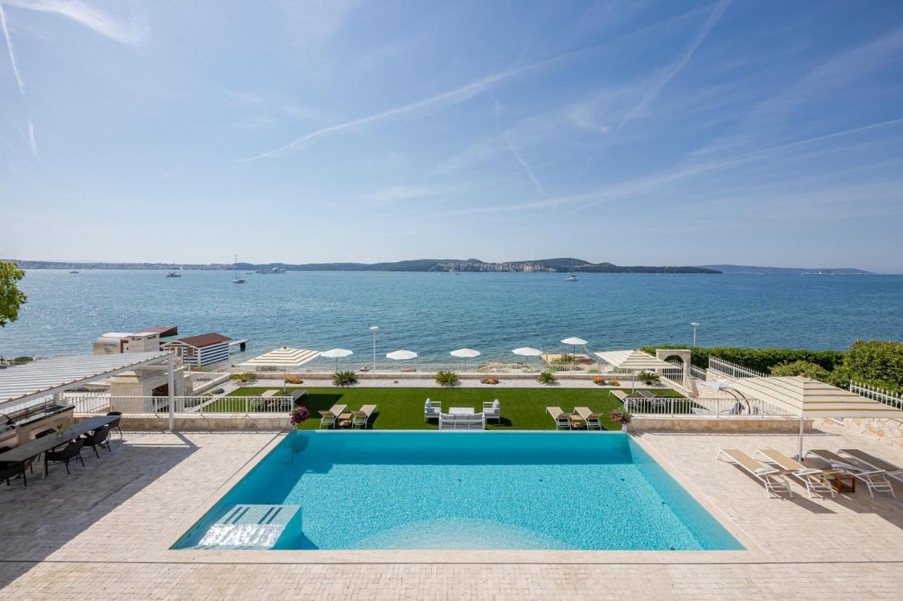 Villa Bella Vista Am Meer Trogir Eksteriør billede